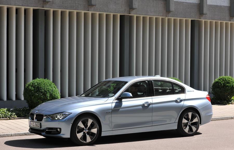  BMW ActiveHybrid 3 2012 года  (фото 84 из 102)